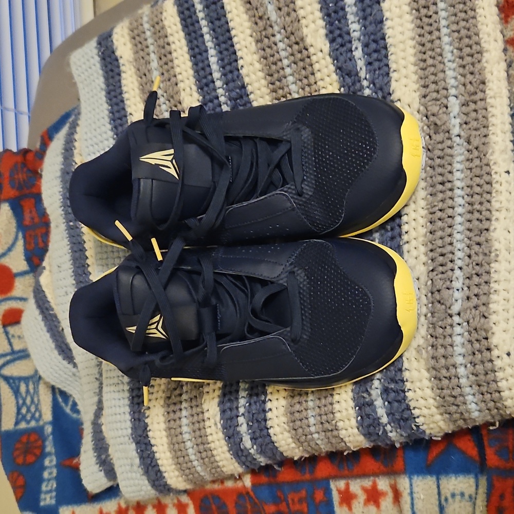 Size 12, Nike Jas, Blue And Grey